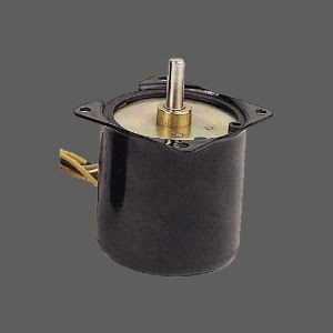 Moteurs à courant alternatif pour plastifieuse